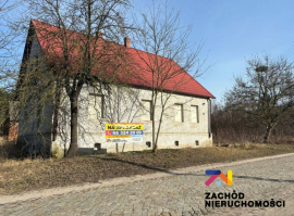 Dom z zabudowaniami Bytomiec